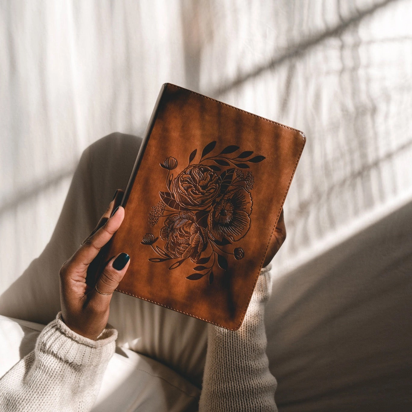 ESV Study Bible: Aurora, Colorado Theme