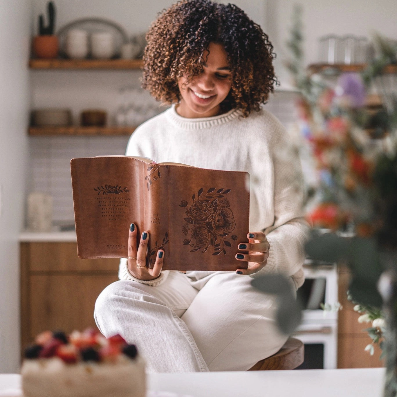 ESV Study Bible: Aurora, Colorado Theme